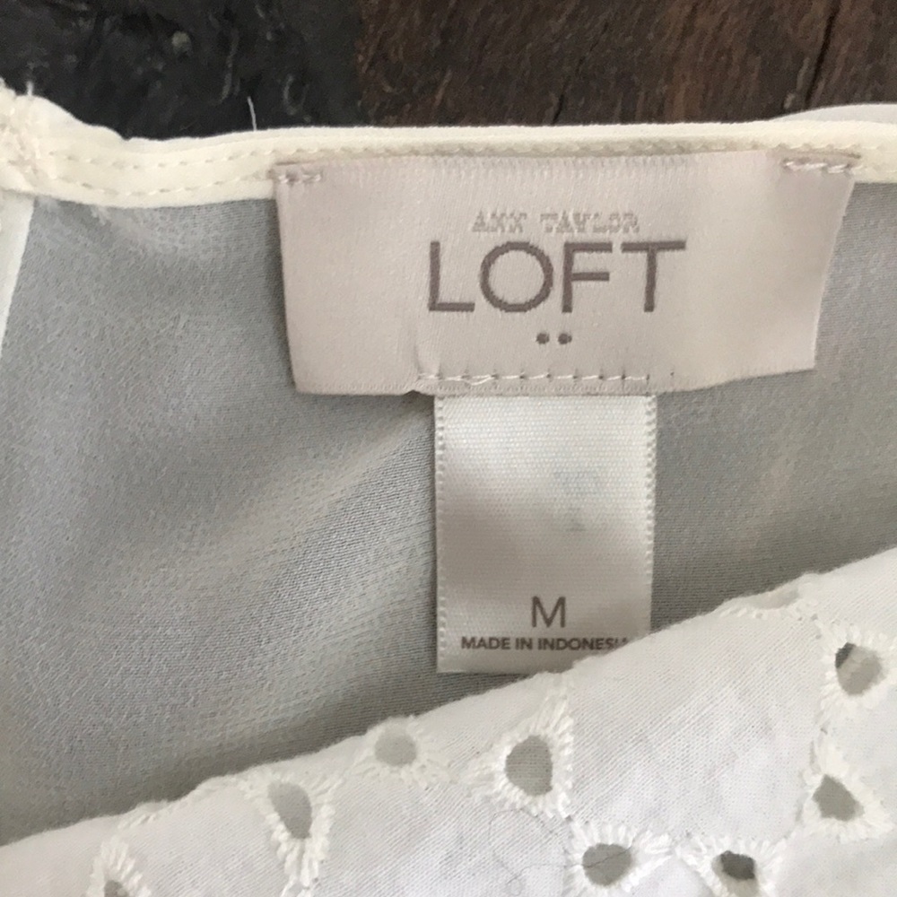 LOFT Lace Top - Picture 2 of 4